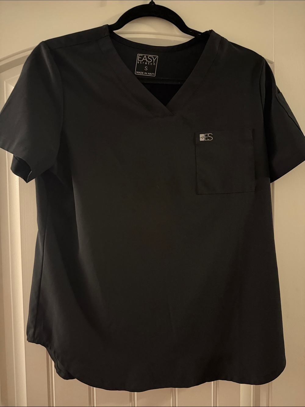 Uniform Advantage Black Easy Stretch Chloe 3-Pocket V-Neck Top